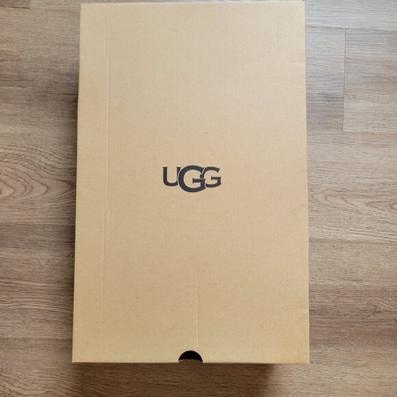 UGG Classic Cardi Cabled Knit Grey Women's Boots Size 8 - Picture 8 of 9